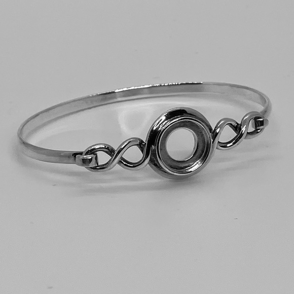 Vintage Jewelry - 925 Sterling Silver Infinity Design Pinch Bracelet Bangle Fits Kameleon Jewelpop